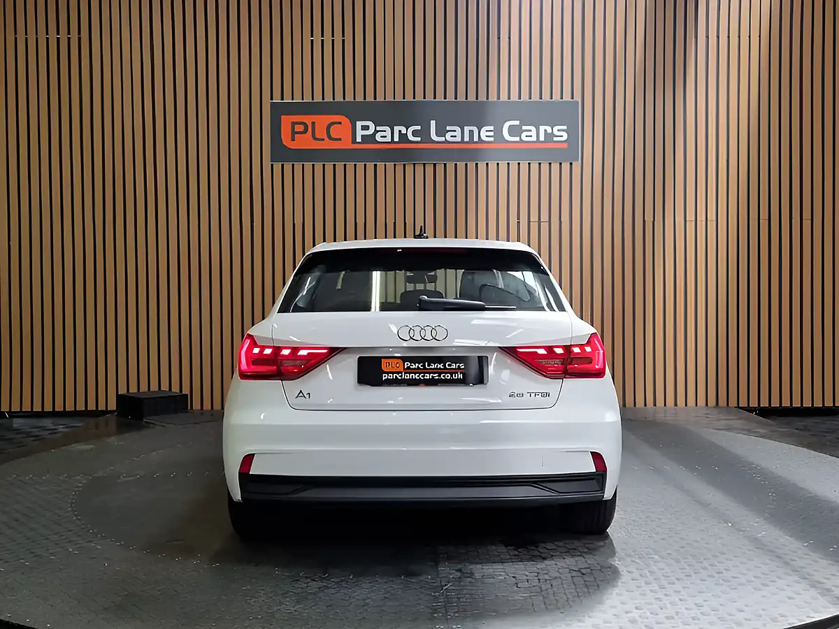 Used 2020 Audi A1 Technik White - Interior and Exterior details 6