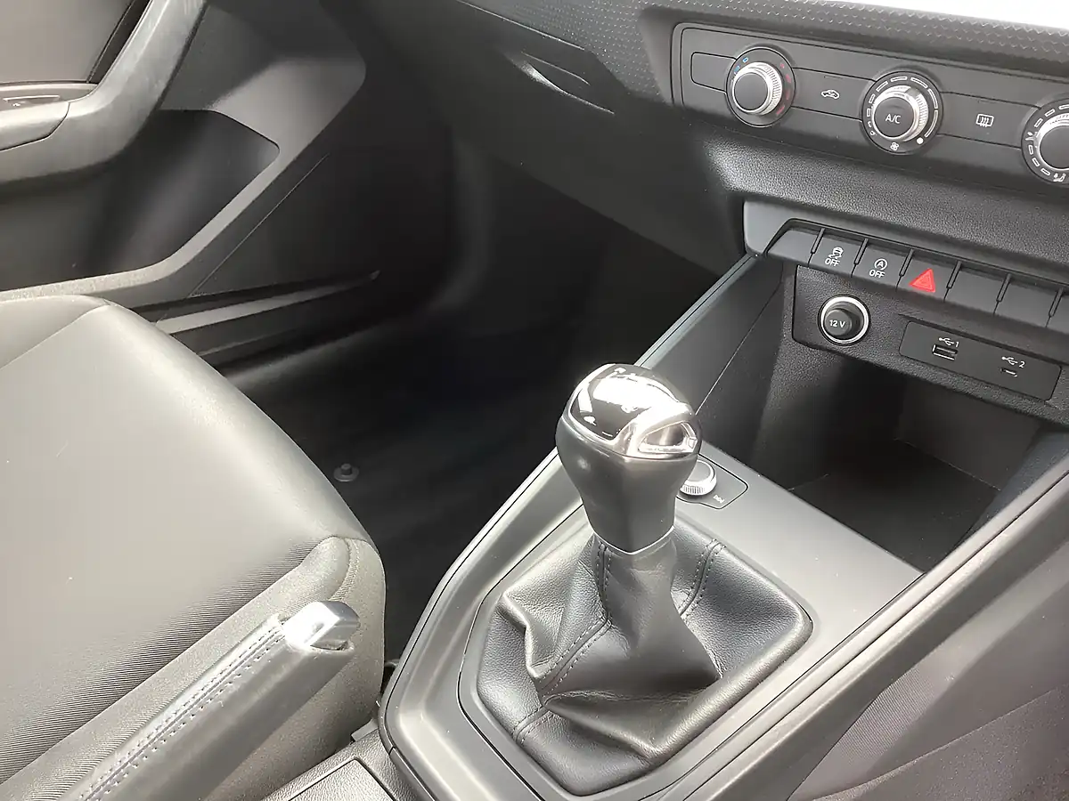 Used 2020 Audi A1 Technik White - Interior and Exterior details 15