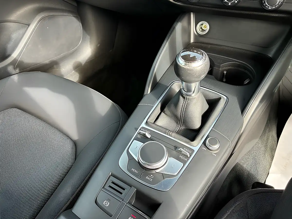 Used 2020 Audi A3 Se Technik Black - Interior and Exterior details 10