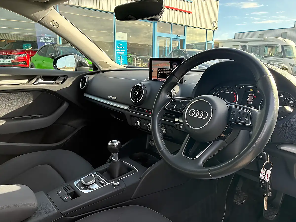 Used 2020 Audi A3 Se Technik Black - Interior and Exterior details 5