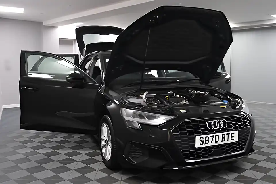 Used 2020 Audi A3 Technik Brilliant Black - Interior and Exterior details 10