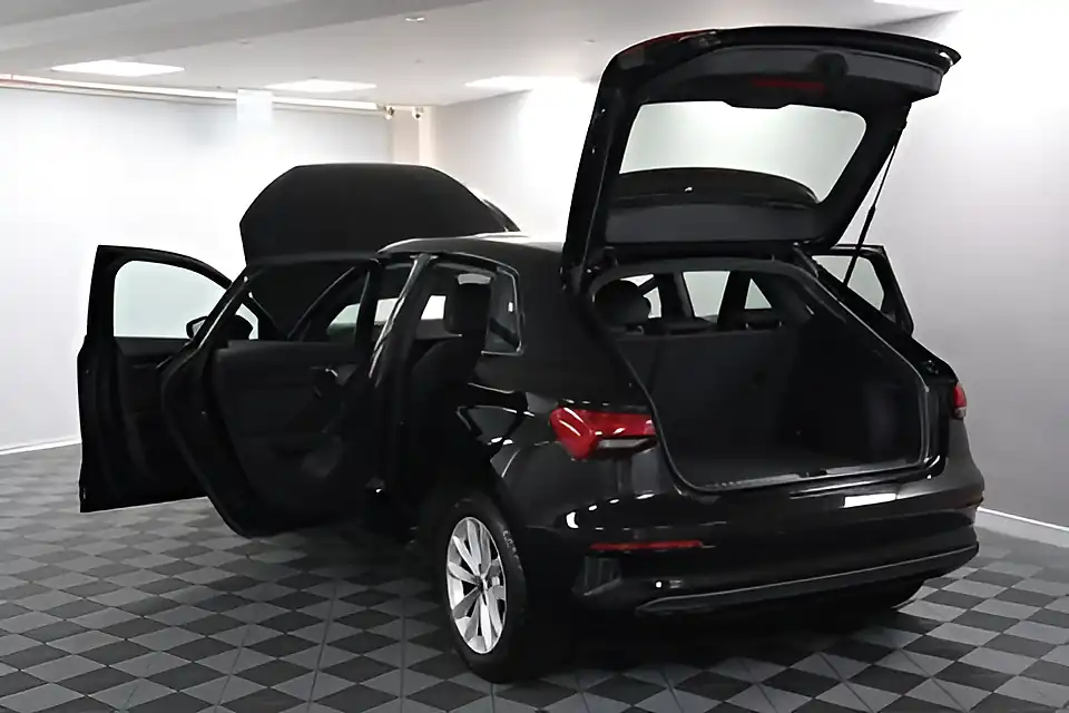 Used 2020 Audi A3 Technik Brilliant Black - Interior and Exterior details 12