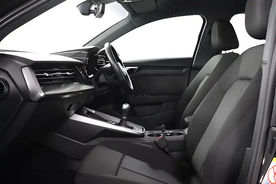 Used 2020 Audi A3 Technik Brilliant Black - Interior and Exterior details 19