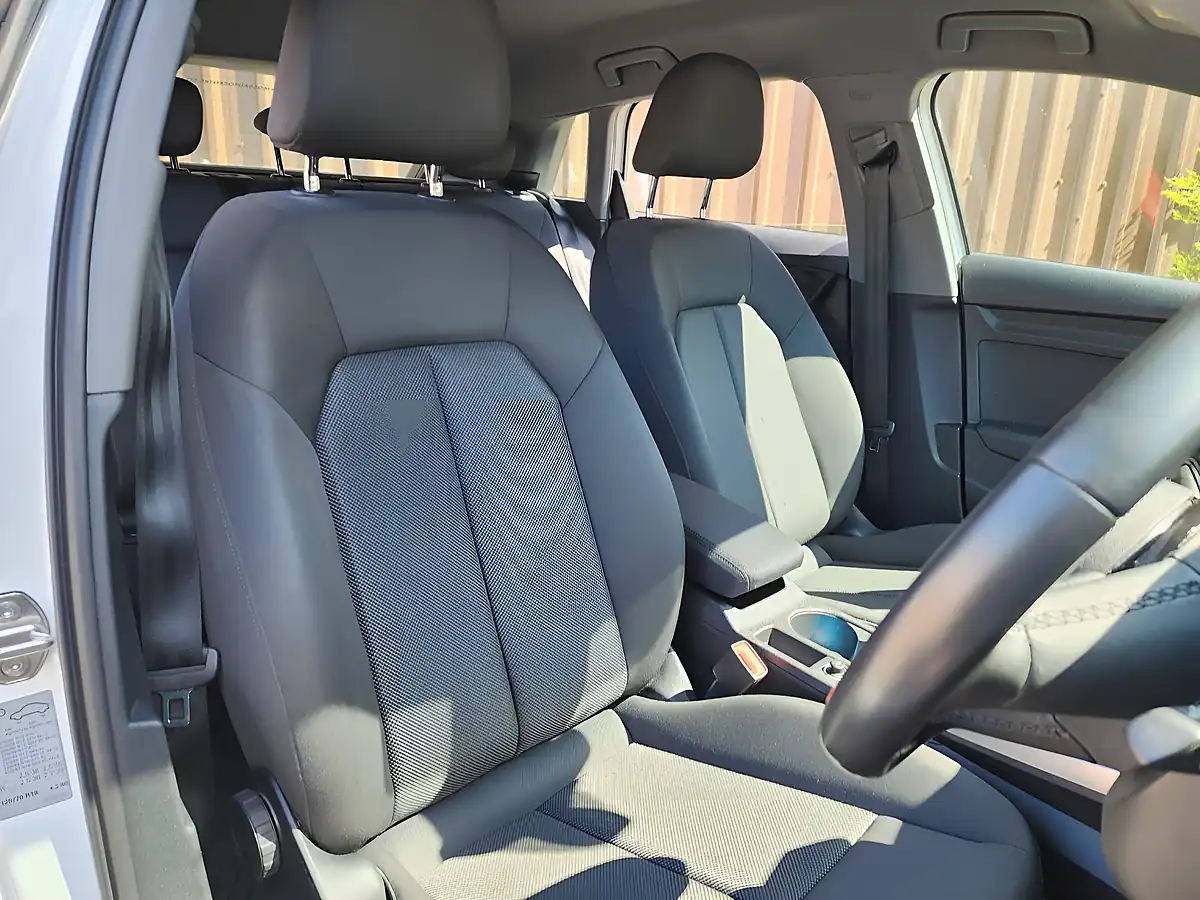 Used 2020 Audi A3 Technik White - Interior and Exterior details 6