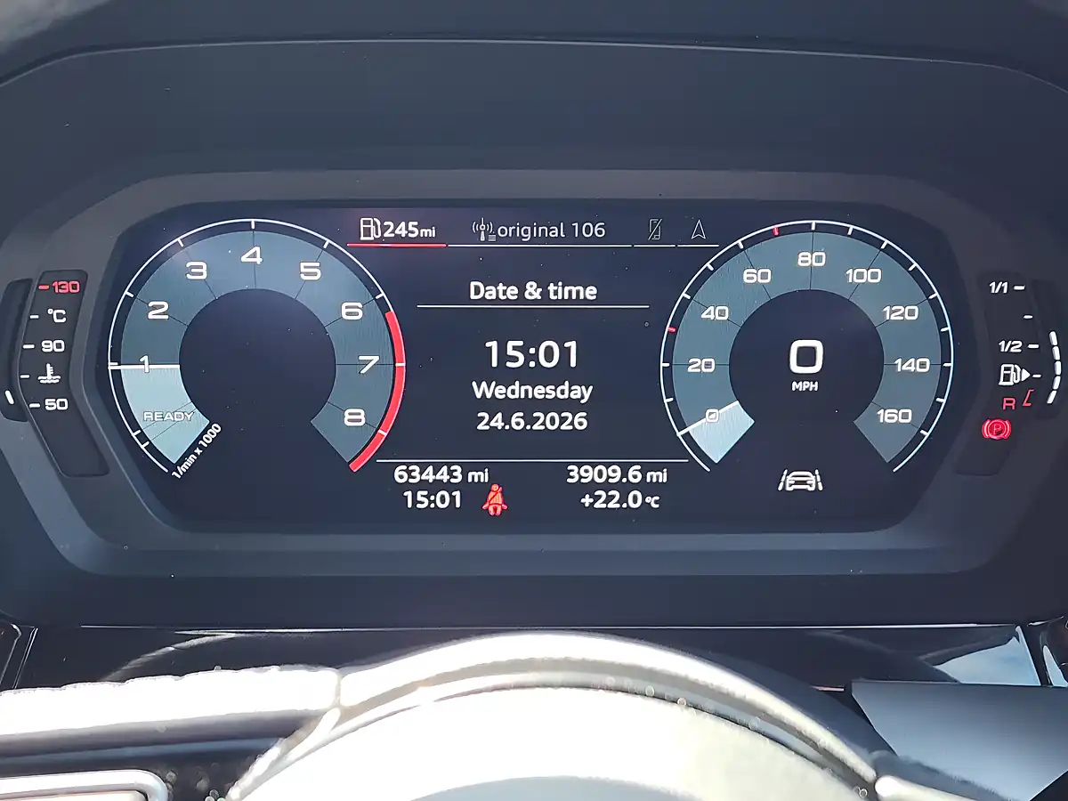 Used 2020 Audi A3 Technik White - Interior and Exterior details 9