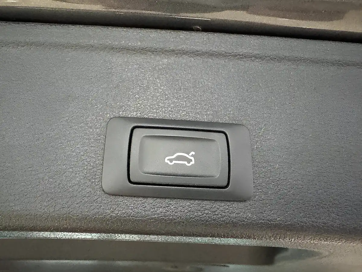 Used 2020 Audi A4 Avant Black Edition Daytona Grey - Interior and Exterior details 10
