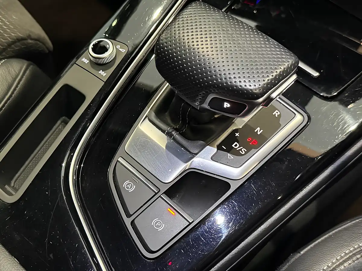 Used 2020 Audi A4 Avant Black Edition Daytona Grey - Interior and Exterior details 20
