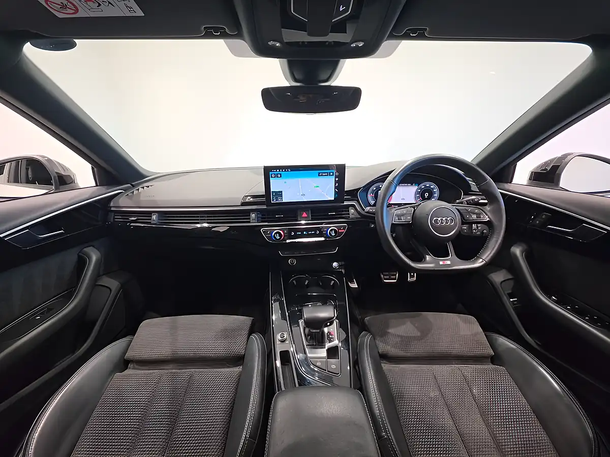 Used 2020 Audi A4 Avant Black Edition White - Interior and Exterior details 10