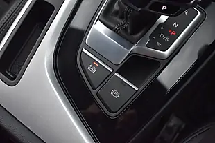 Used 2020 Audi A4 Avant S Line Navarra Blue - Interior and Exterior details 14