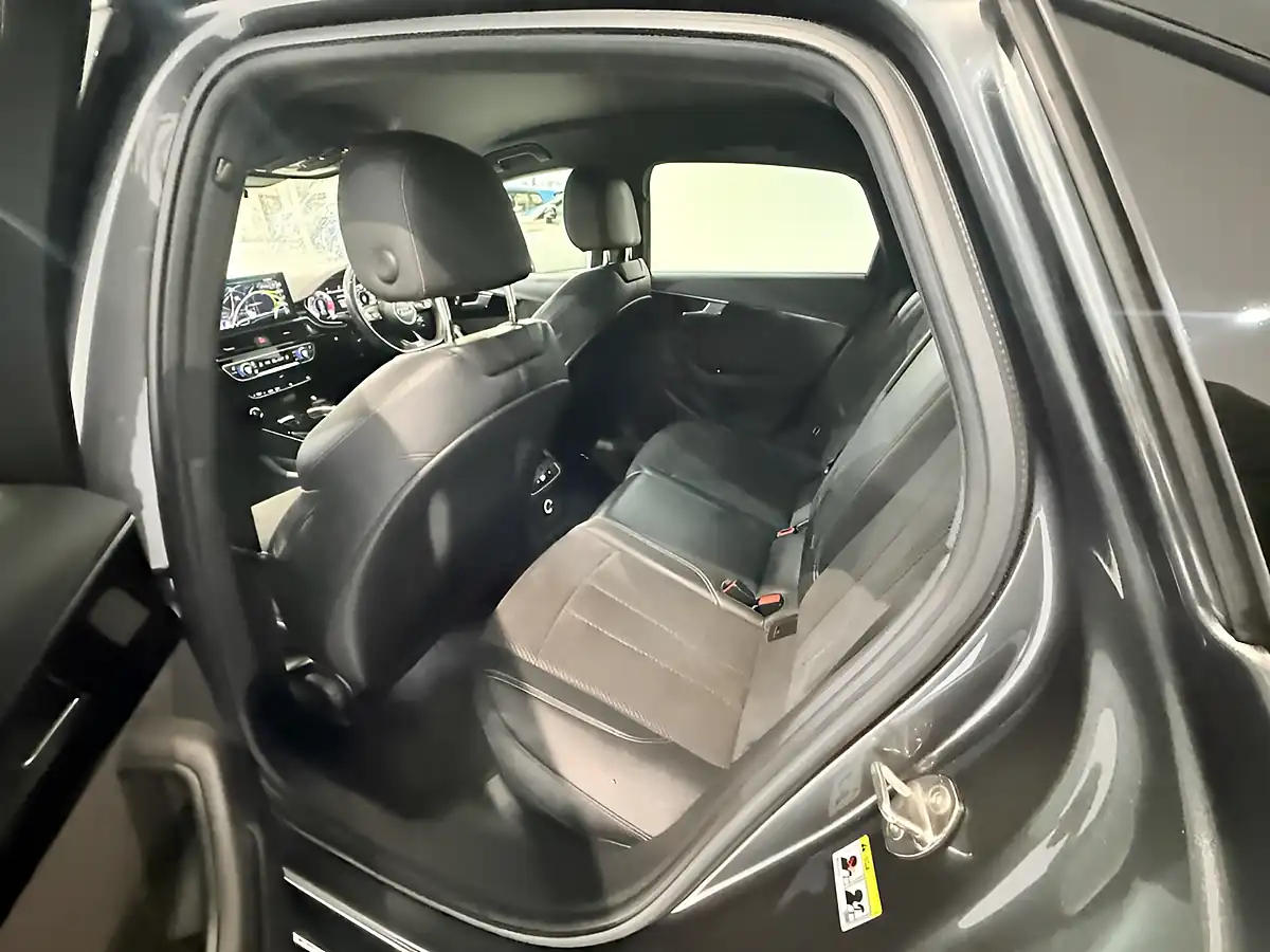 Used 2020 Audi A4 Black Edition Grey - Interior and Exterior details 20
