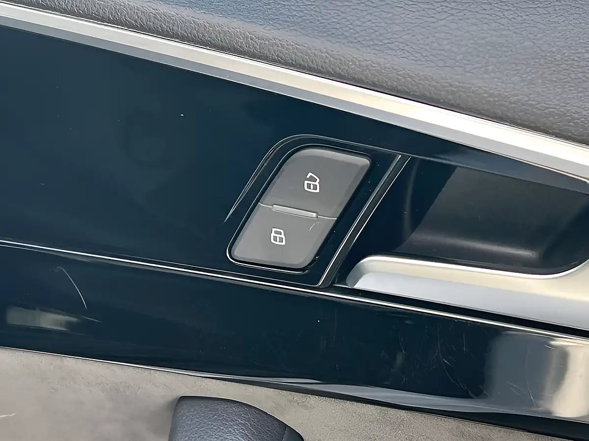 Used 2020 Audi A4 Black Edition Ibis White - Interior and Exterior details 20
