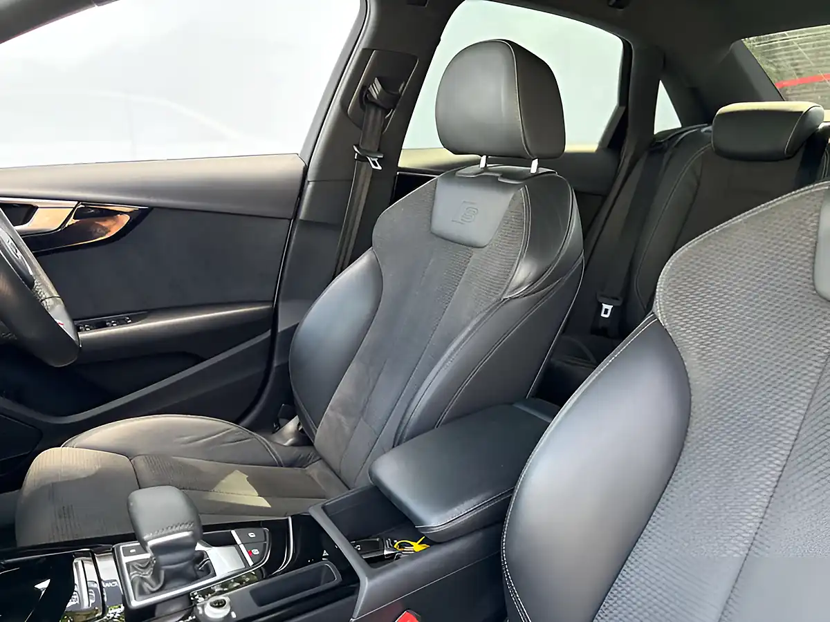 Used 2020 Audi A4 Black Edition Ibis White - Interior and Exterior details 18