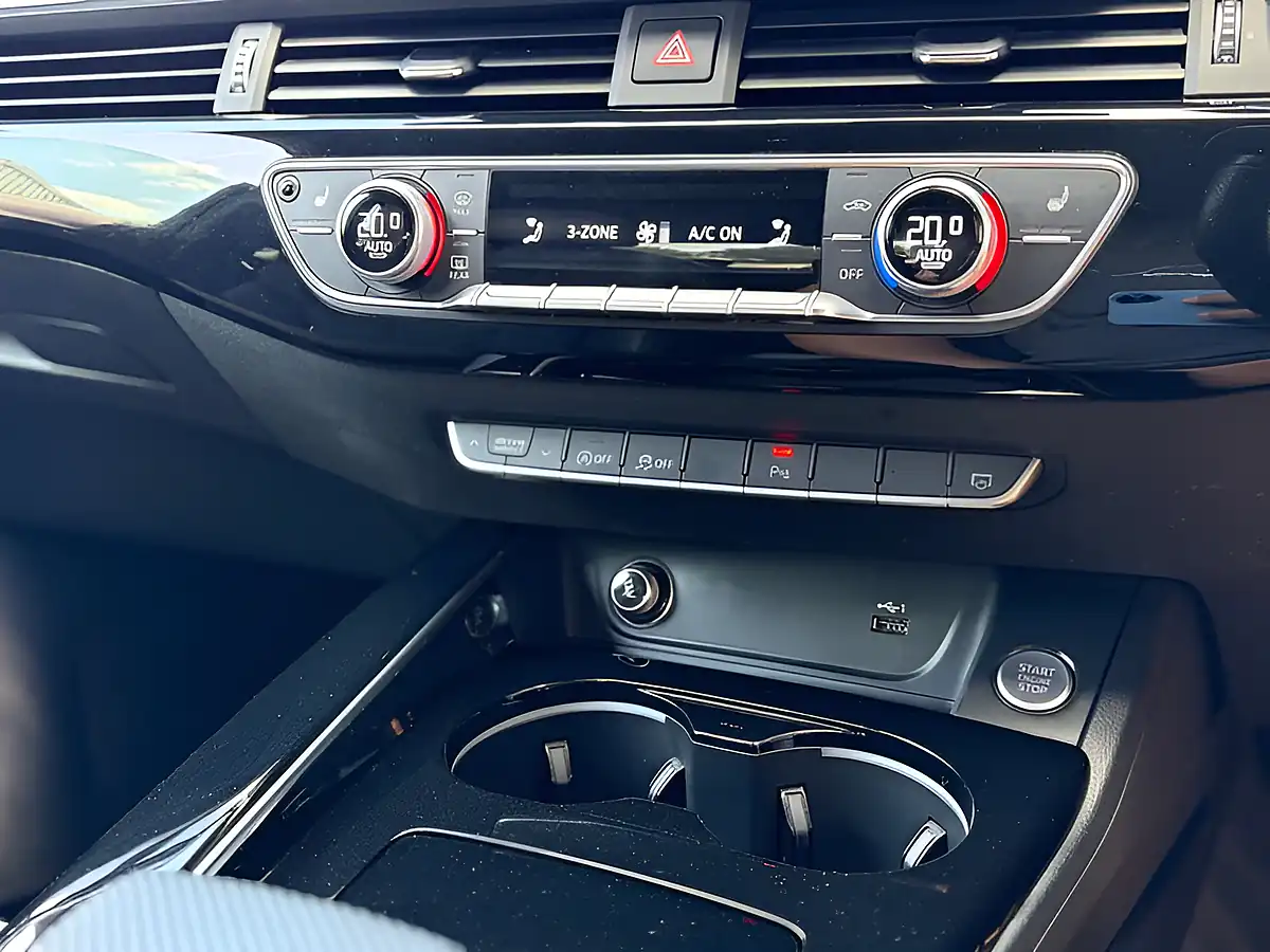 Used 2020 Audi A4 Black Edition Ibis White - Interior and Exterior details 20