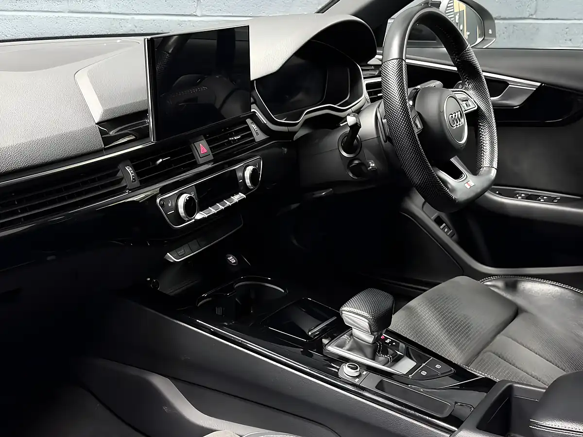 Used 2020 Audi A4 Black Edition White - Interior and Exterior details 18