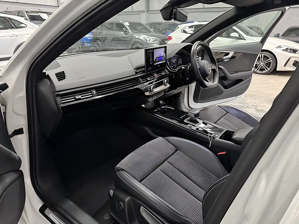 Used 2020 Audi A4 Black Edition White - Interior and Exterior details 13