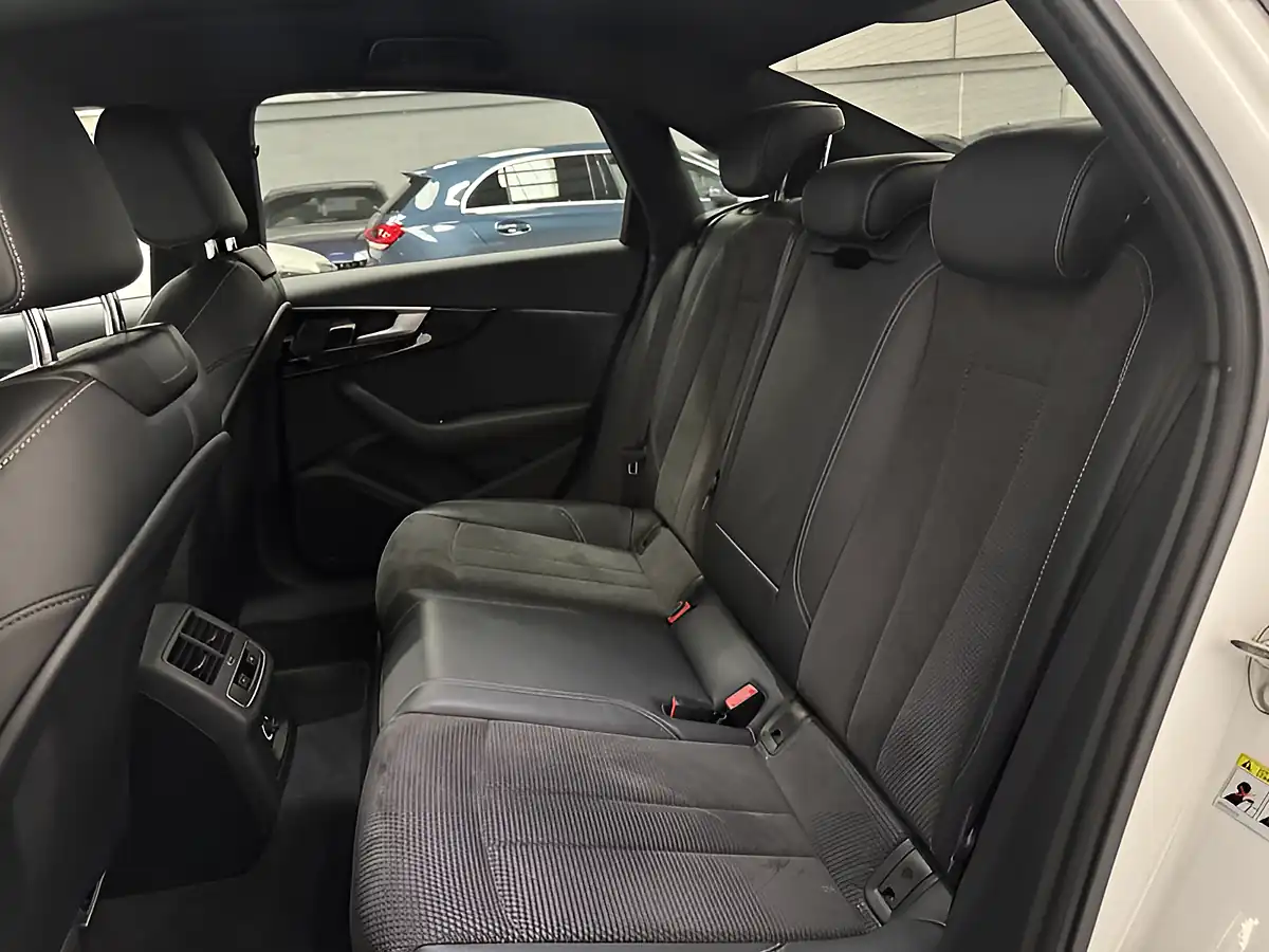 Used 2020 Audi A4 Black Edition White - Interior and Exterior details 17