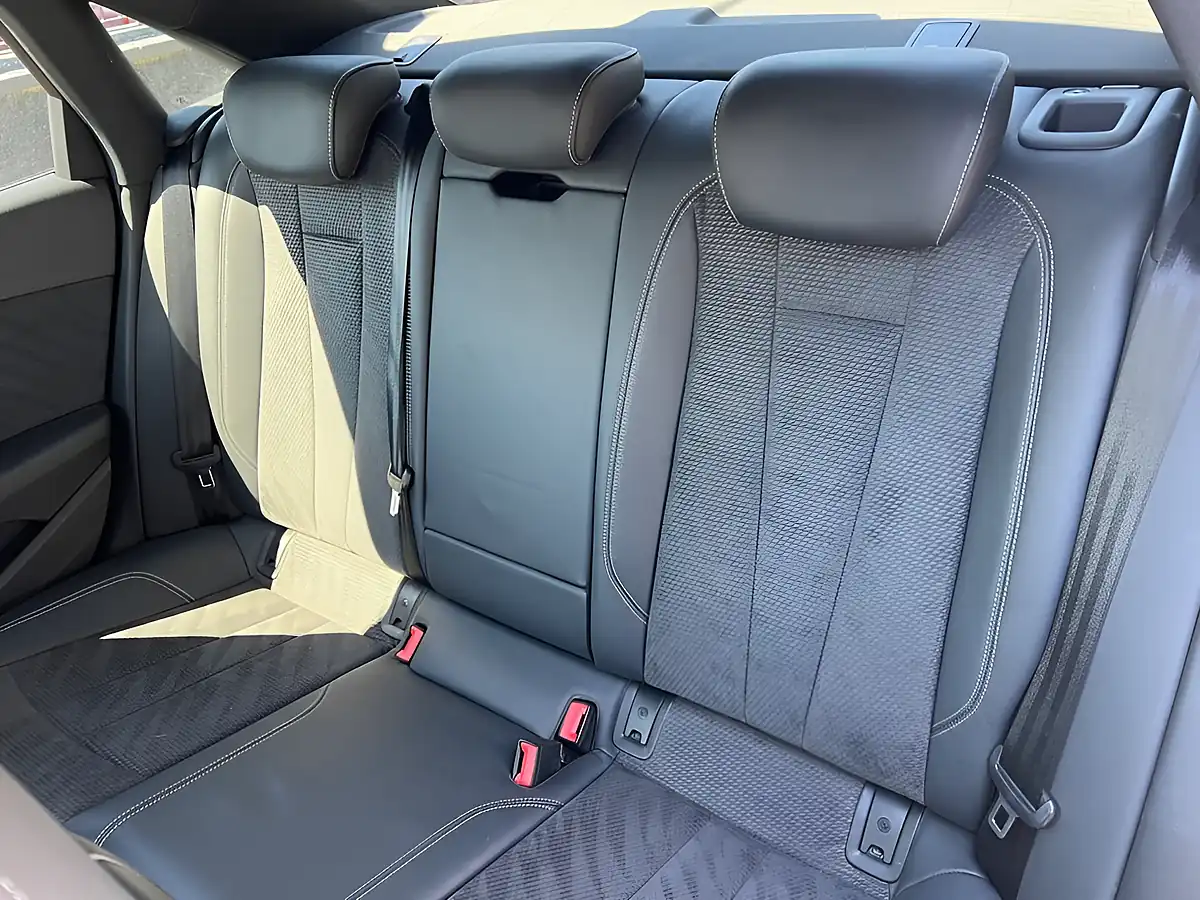 Used 2020 Audi A4 Black Edition White - Interior and Exterior details 17