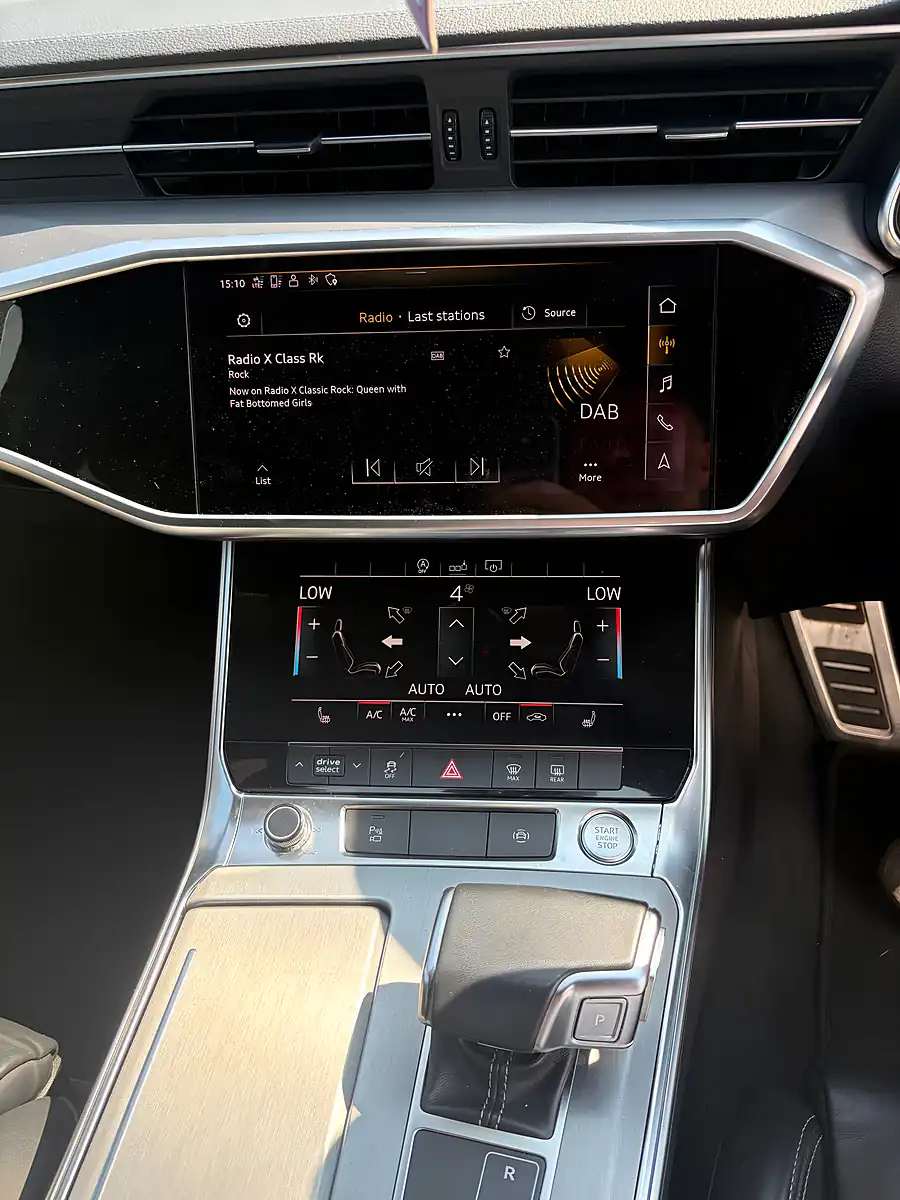 Used 2020 Audi A6 Avant Black Edition Black - Interior and Exterior details 12