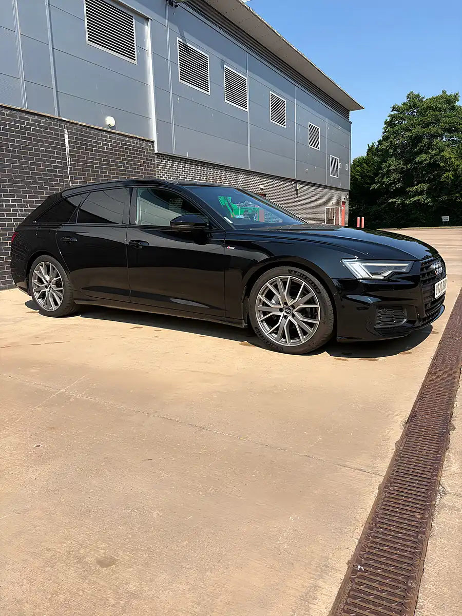 Used 2020 Audi A6 Avant Black Edition Black - Interior and Exterior details 6