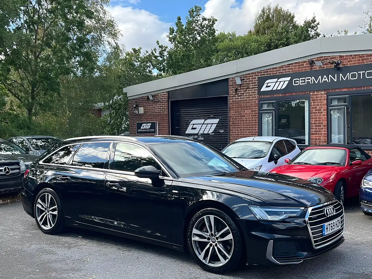 Used 2020 Audi A6 Avant S Line Black - Front View