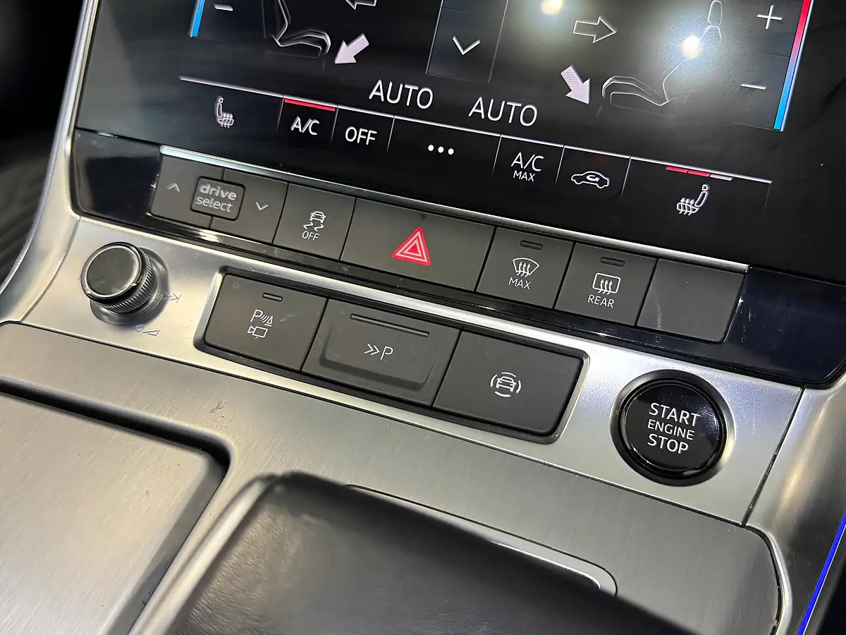 Used 2020 Audi A6 Saloon Black Edition Daytona Grey - Interior and Exterior details 14