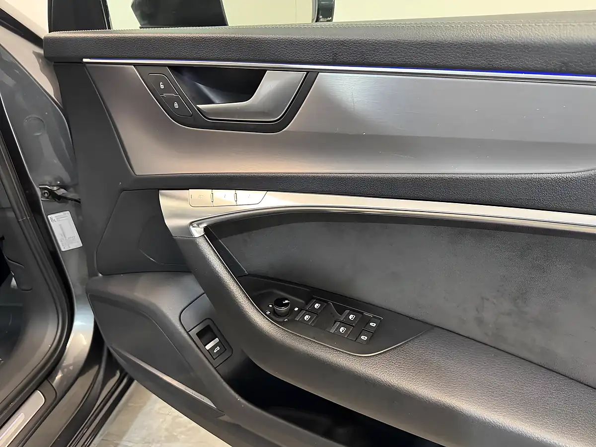 Used 2020 Audi A6 Saloon Black Edition Daytona Grey - Interior and Exterior details 15