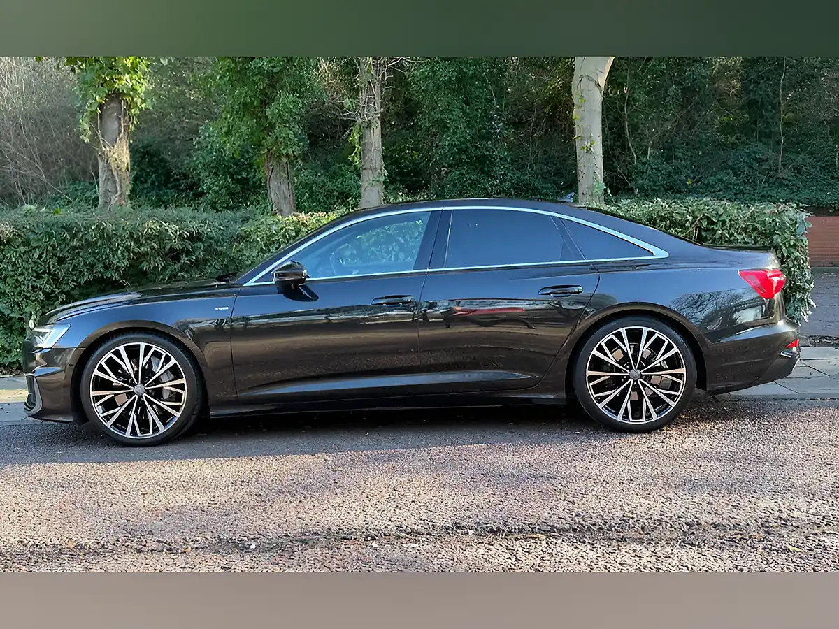 Used 2020 Audi A6 Saloon S Line Vesuvius Grey Metallic - Interior and Exterior details 10