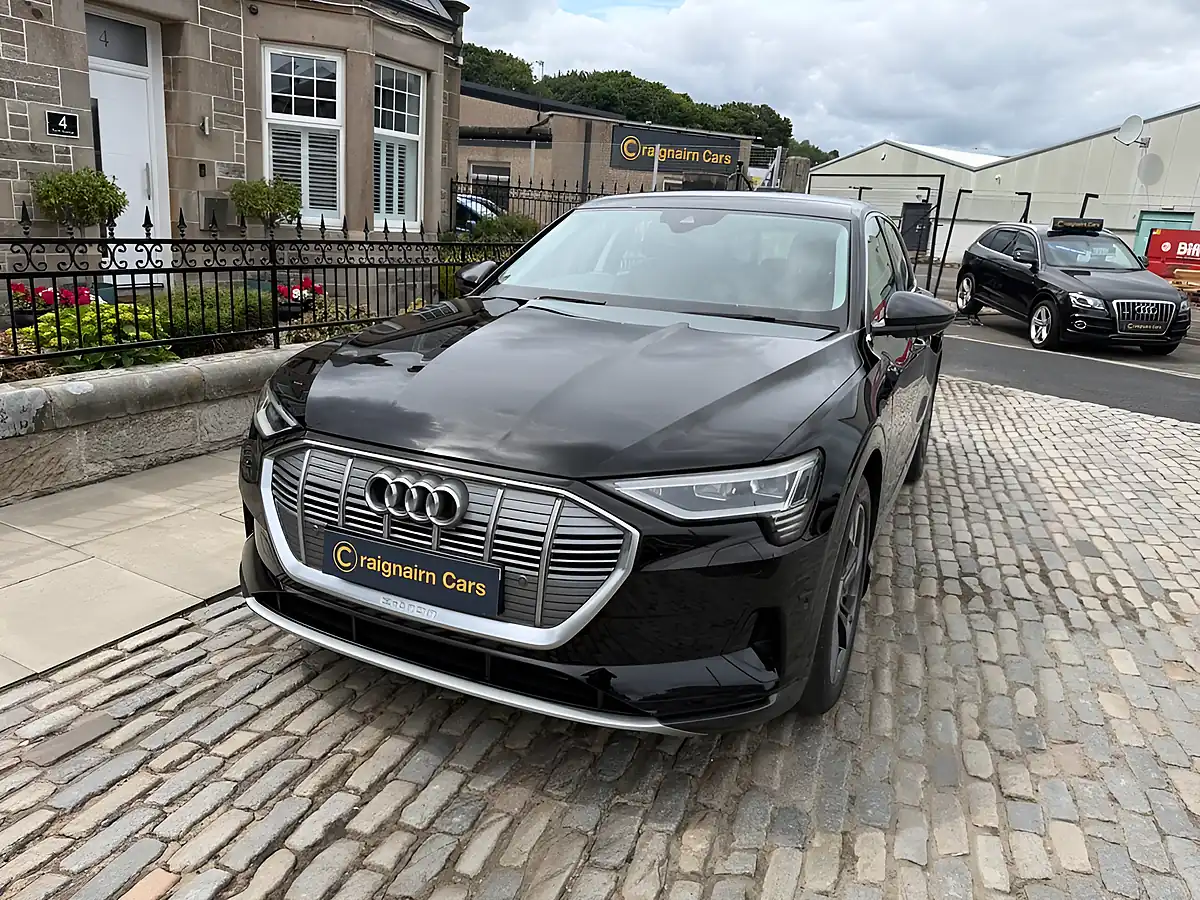 Used 2020 Audi E-Tron 55 SUV Mythos Black - Interior and Exterior details 13