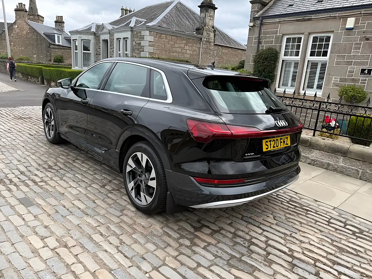 Used 2020 Audi E-Tron 55 SUV Mythos Black - Interior and Exterior details 7