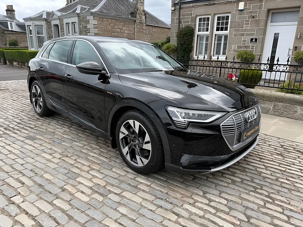 Used 2020 Audi E-Tron 55 SUV Mythos Black - Interior and Exterior details 8
