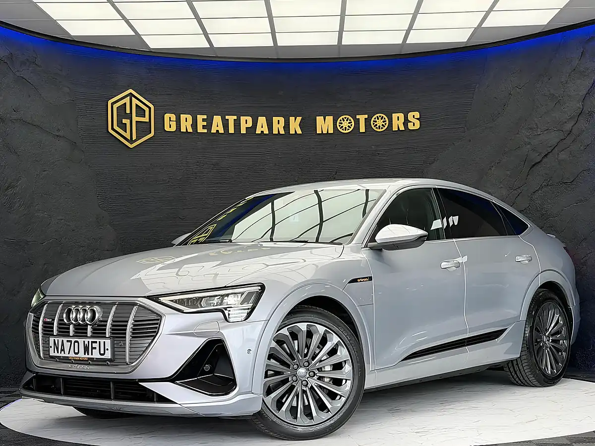 Used 2020 Audi E-Tron S Line Sportback Silver - Front View