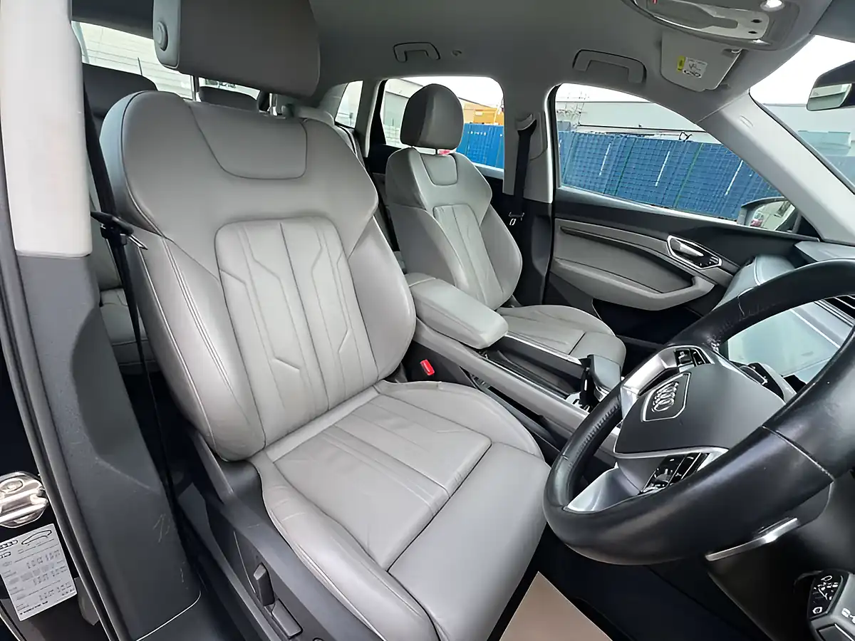 Used 2020 Audi E-Tron Sport Brilliant Black - Interior and Exterior details 9