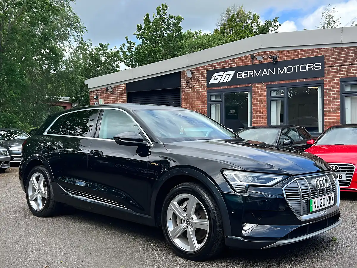 Used 2020 Audi E-Tron Technik Black - Front View