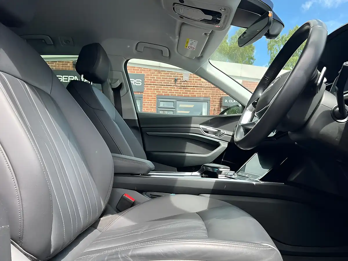 Used 2020 Audi E-Tron Technik Black - Interior and Exterior details 11