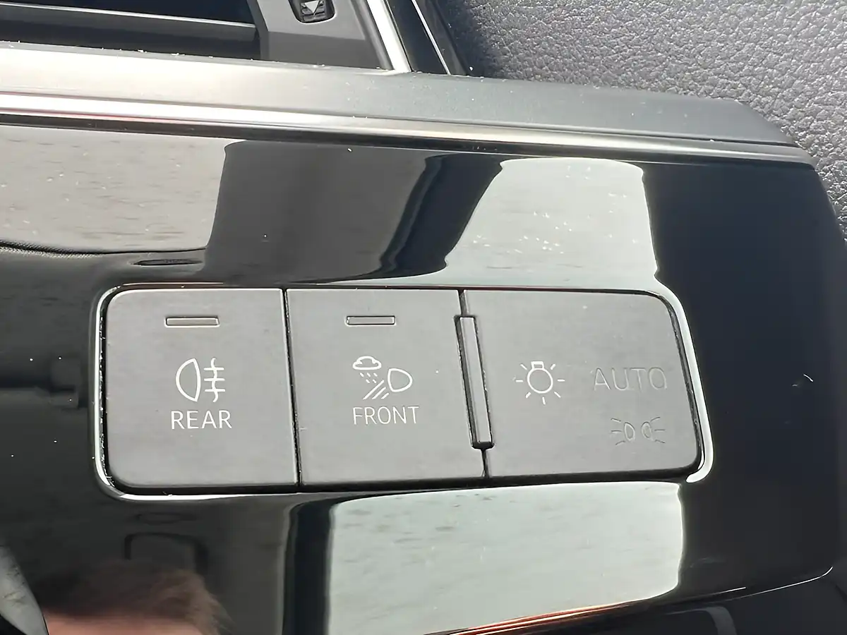 Used 2020 Audi E-Tron Technik Black - Interior and Exterior details 18