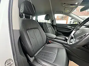 Used 2020 Audi E-Tron Technik Glacier White - Interior and Exterior details 10