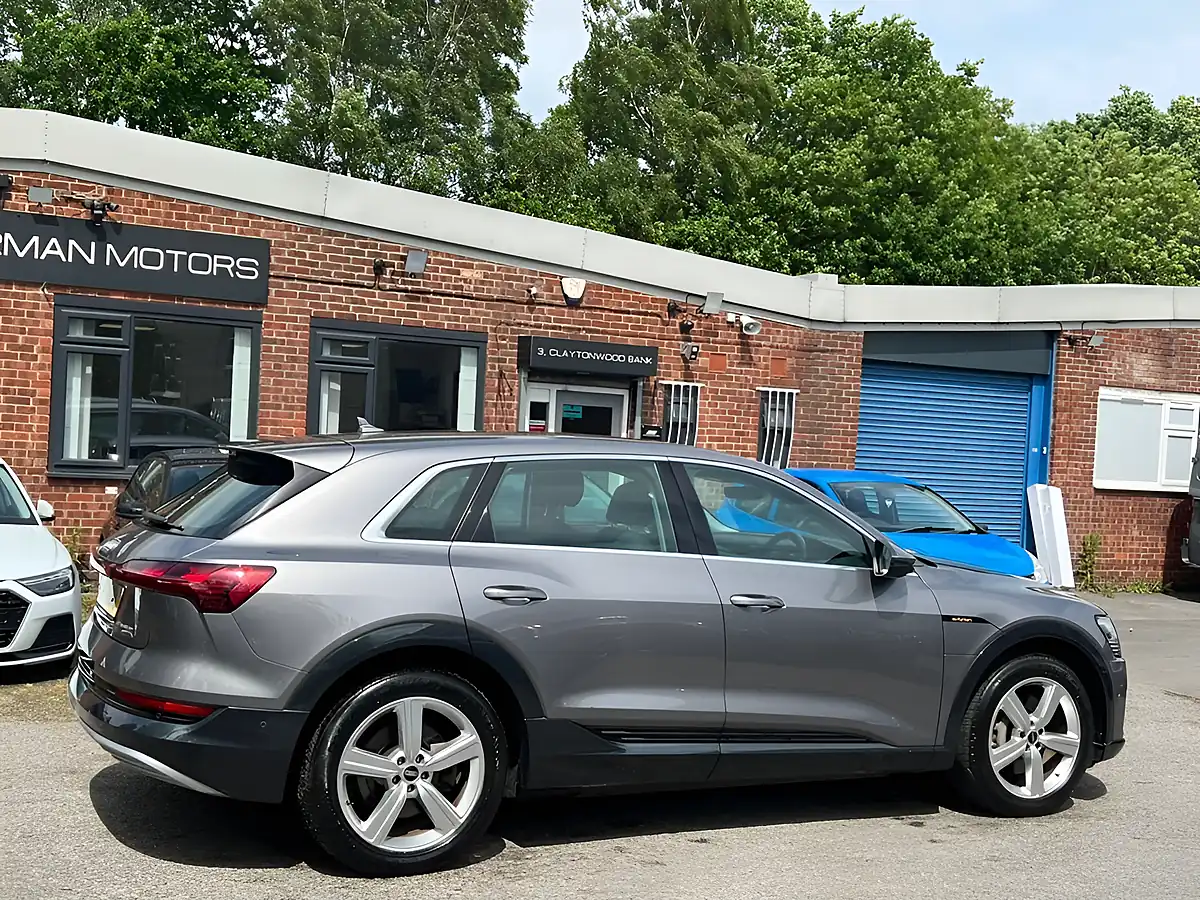 Used 2020 Audi E-Tron Technik Grey - Interior and Exterior details 7