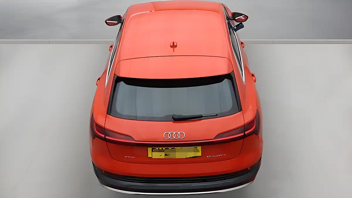 Used 2020 Audi E-Tron Technik Red - Interior and Exterior details 10