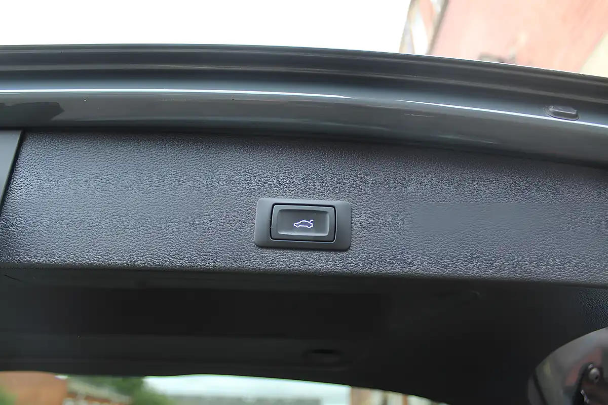 Used 2020 Audi Q2 Black Edition Grey - Interior and Exterior details 20