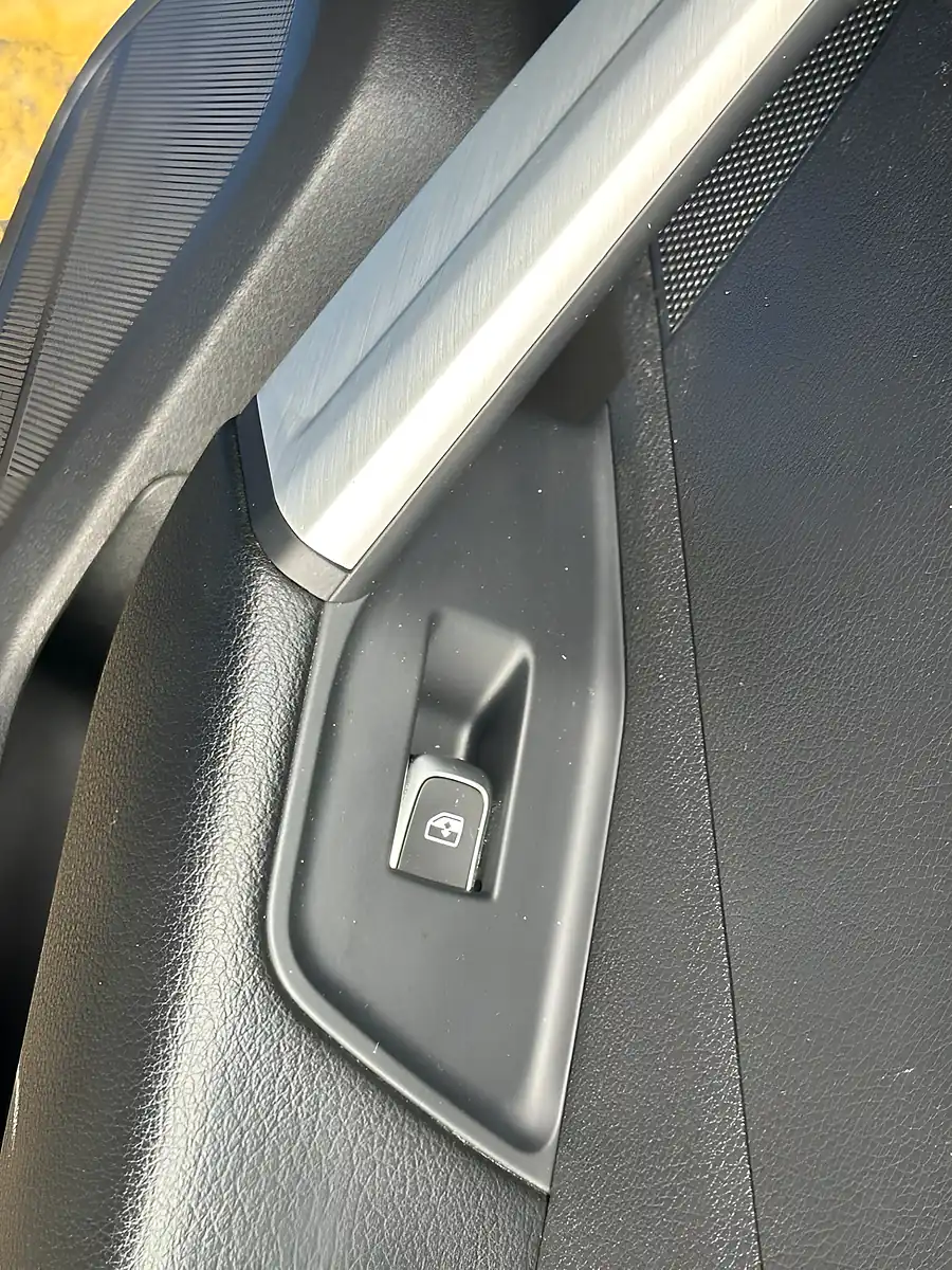 Used 2020 Audi Q2 S Line Ara Blue Crystal Effect - Interior and Exterior details 15