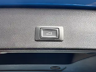 Used 2020 Audi Q2 S Line Ara Blue Crystal Effect - Interior and Exterior details 5