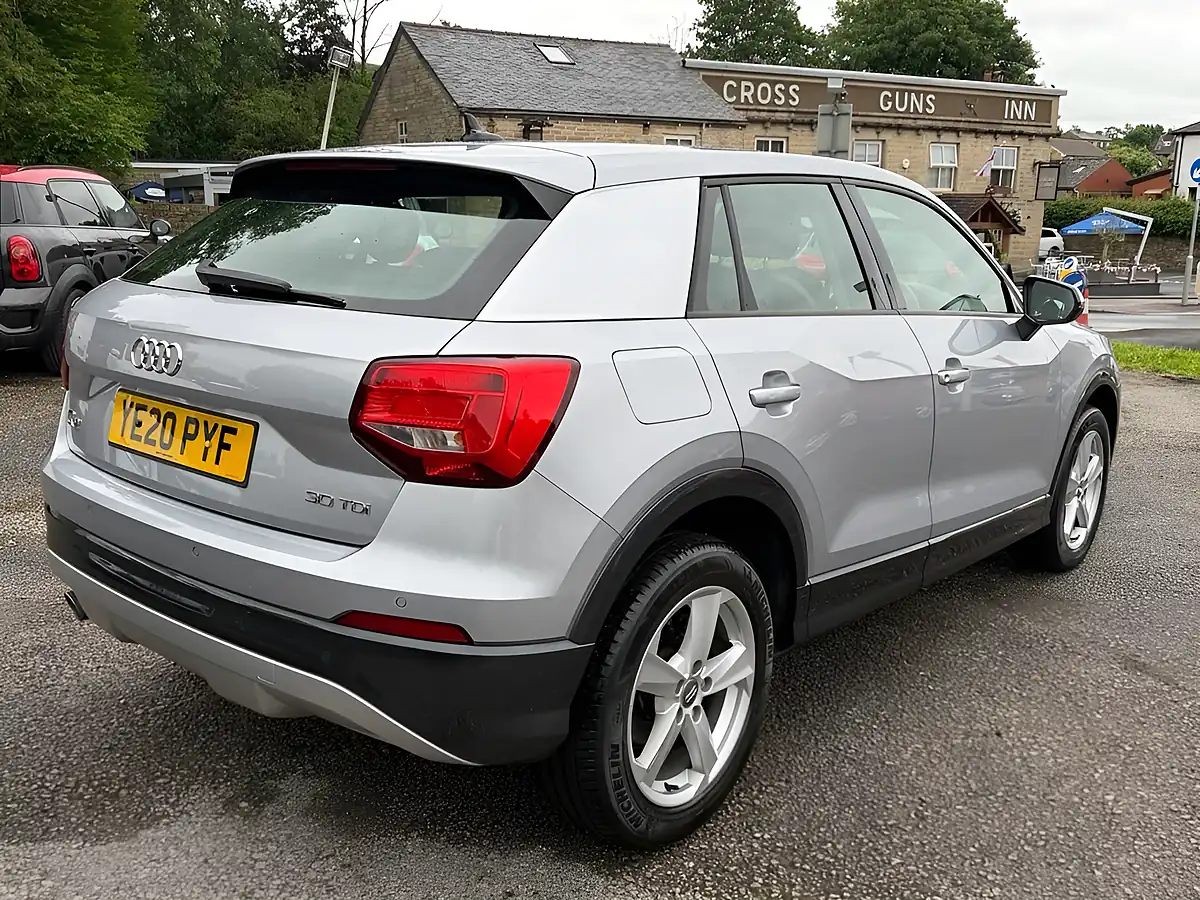Used 2020 Audi Q2 Sport Silver - Interior and Exterior details 13