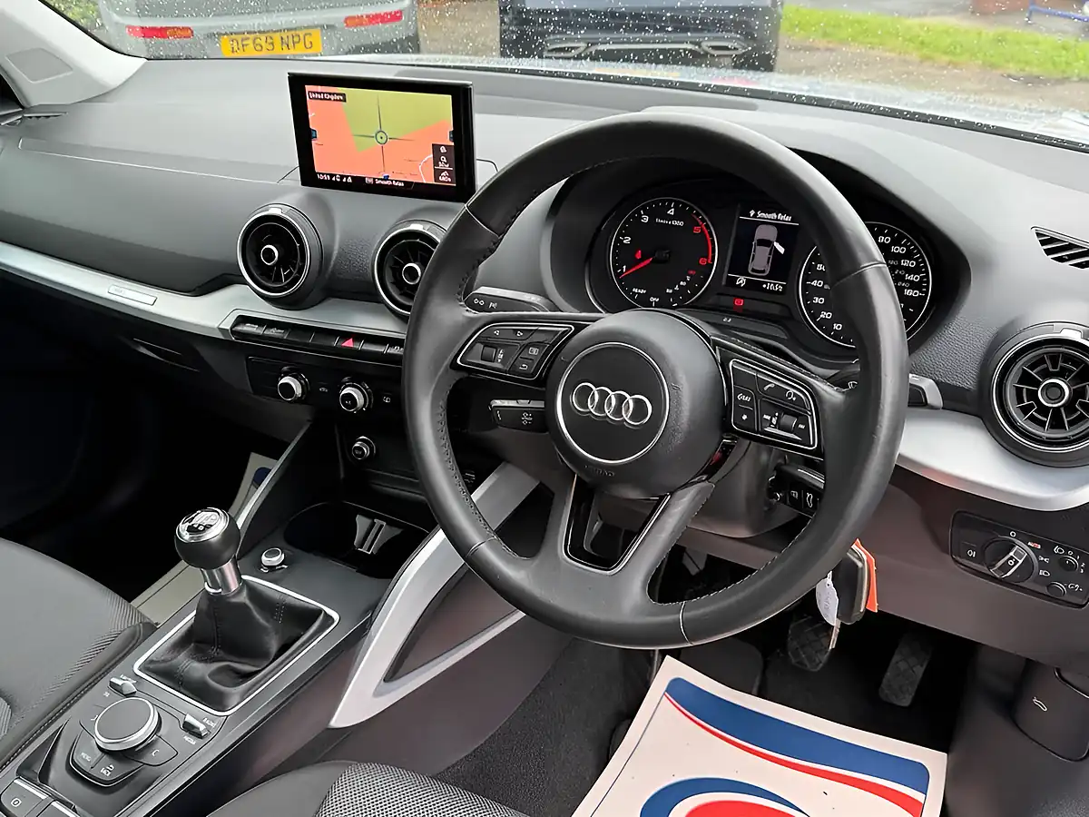 Used 2020 Audi Q2 Sport Silver - Interior and Exterior details 17