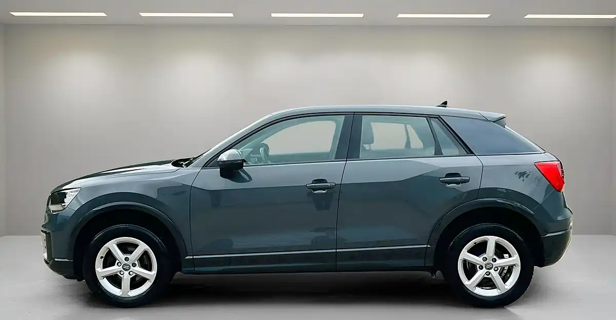 Used 2020 Audi Q2 Technik Grey - Interior and Exterior details 17