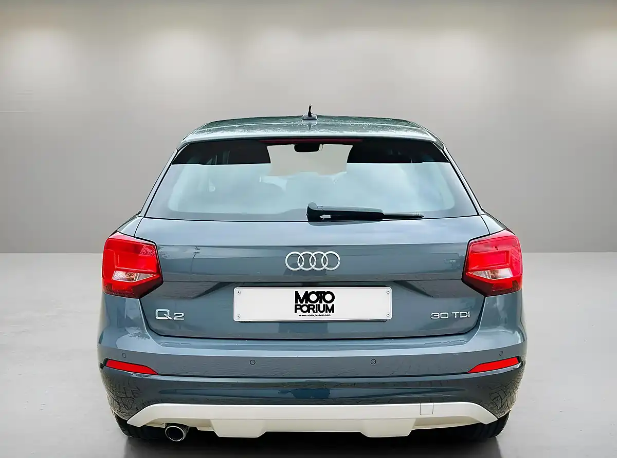Used 2020 Audi Q2 Technik Grey - Interior and Exterior details 19