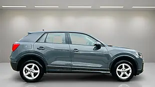 Used 2020 Audi Q2 Technik Grey - Interior and Exterior details 3