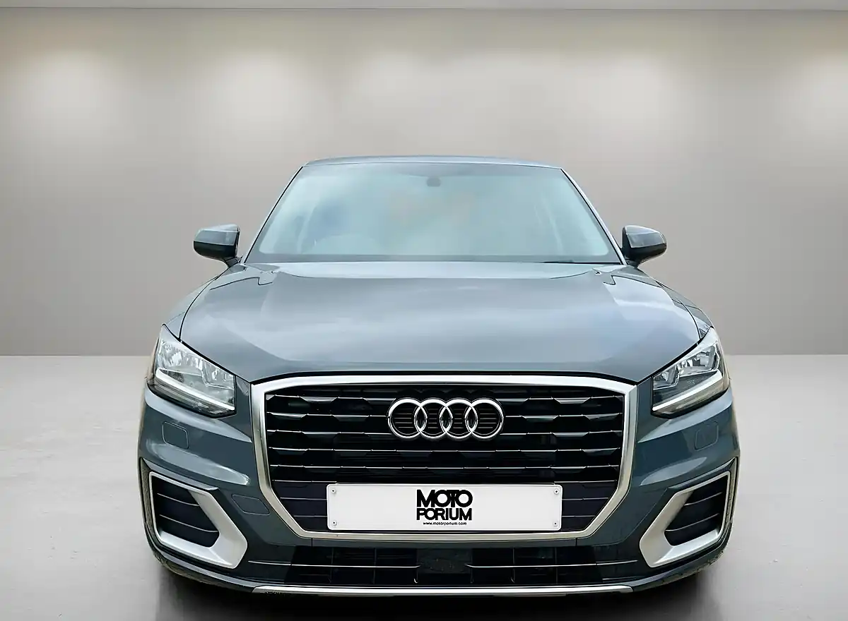 Used 2020 Audi Q2 Technik Grey - Interior and Exterior details 5