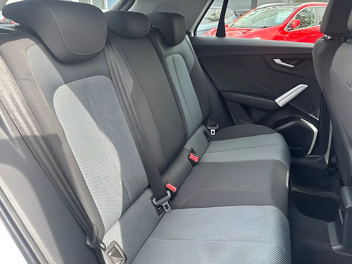 Used 2020 Audi Q2 Technik Ibis White - Interior and Exterior details 4
