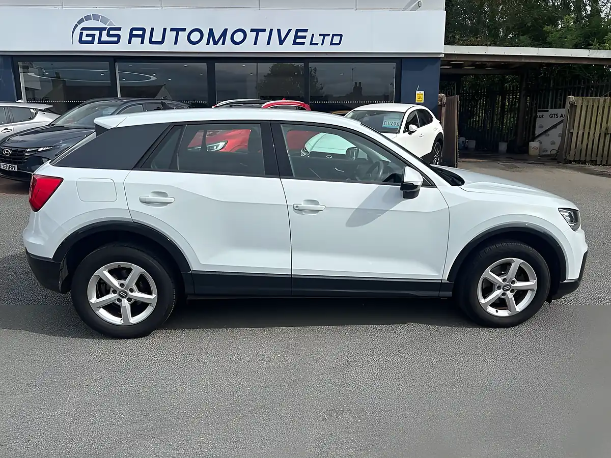 Used 2020 Audi Q2 Technik Ibis White - Interior and Exterior details 5