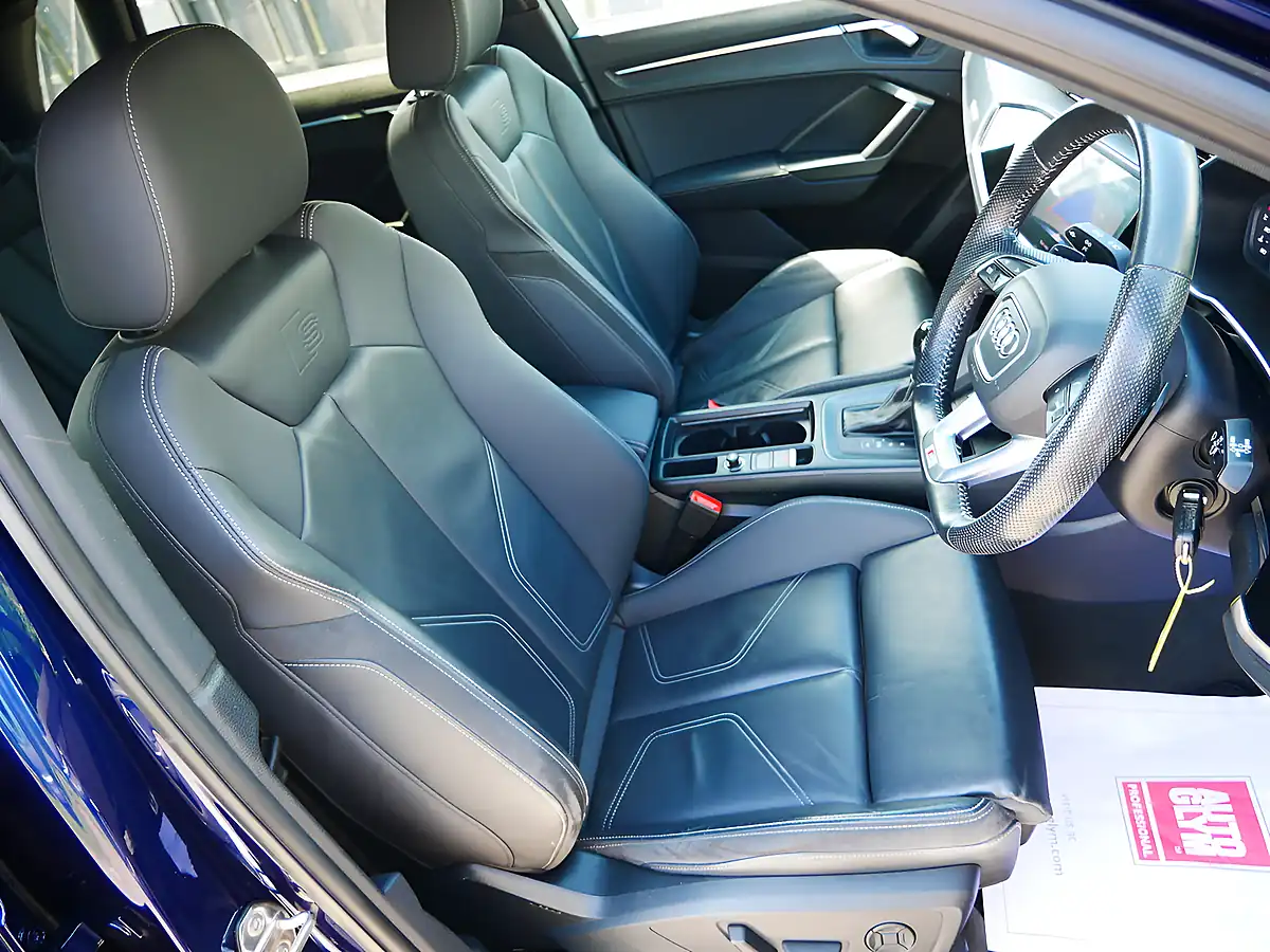 Used 2020 Audi Q3 Edition 1 Navarra Blue - Interior and Exterior details 11